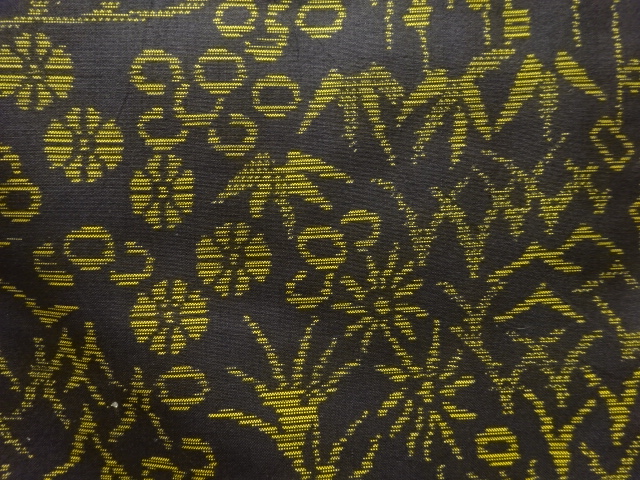 JAPANESE KIMONO / ANTIQUE KIMONO / SILK / DORO OSHIMA TSUMUGI / WOVEN FLOWER